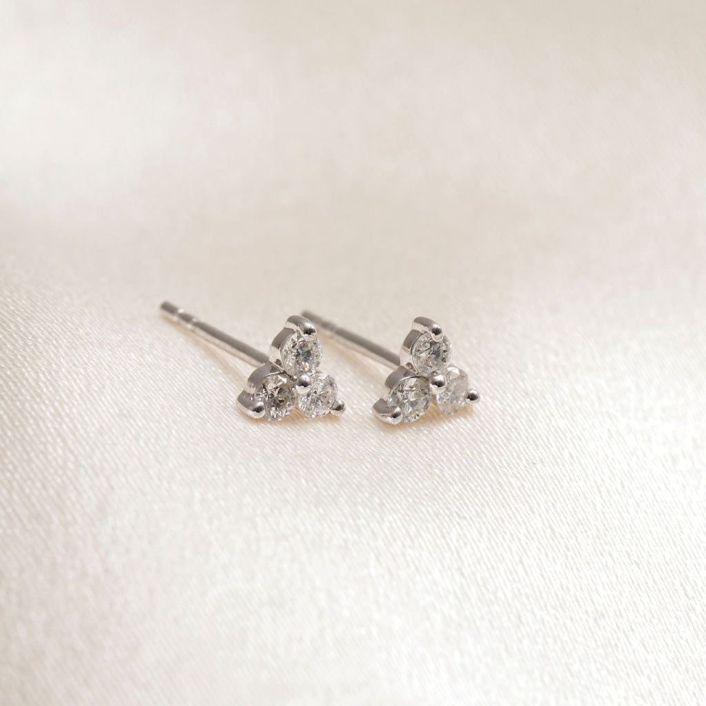 stem view of diamond stud earrings