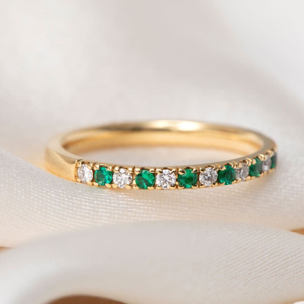 UTOPIA - Emerald | Wedding & Eternity Ring in 18ct Gold