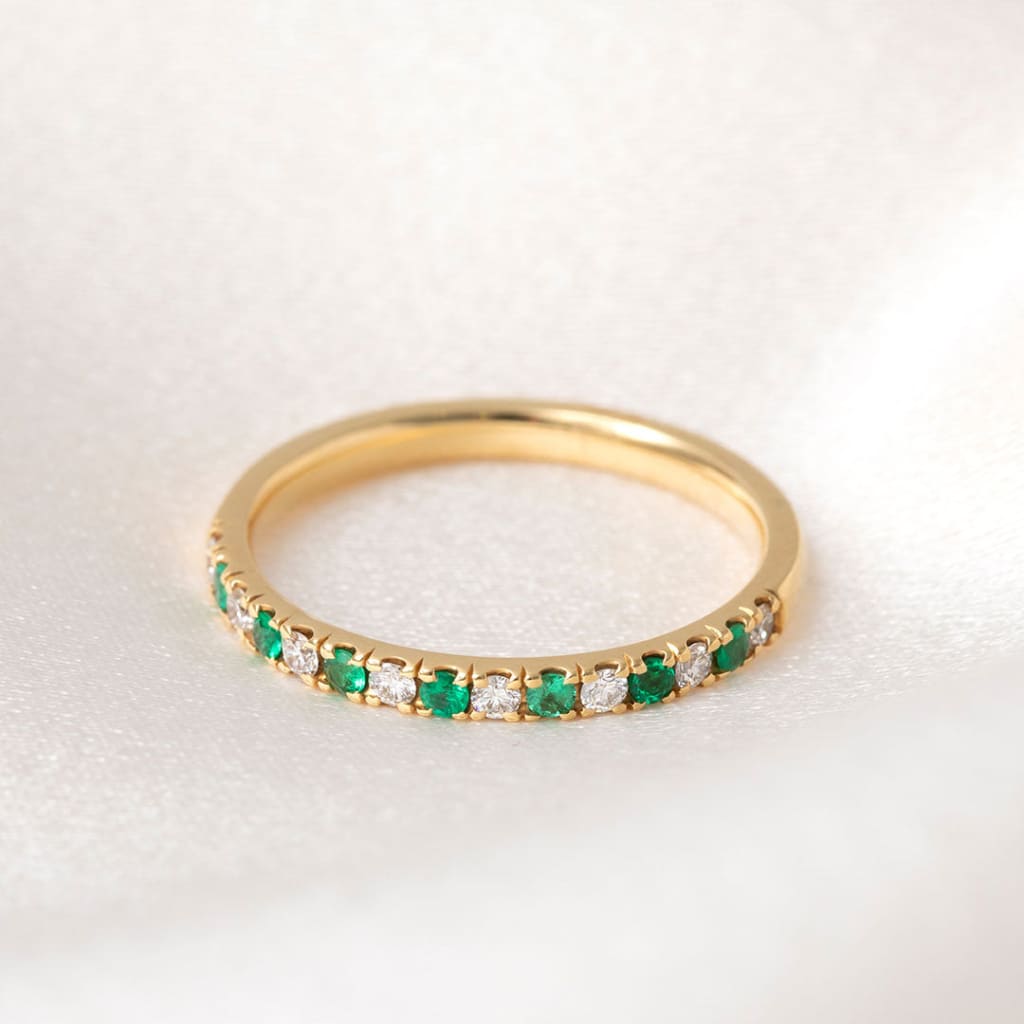 UTOPIA - Emerald | Wedding & Eternity Ring in 18ct Gold
