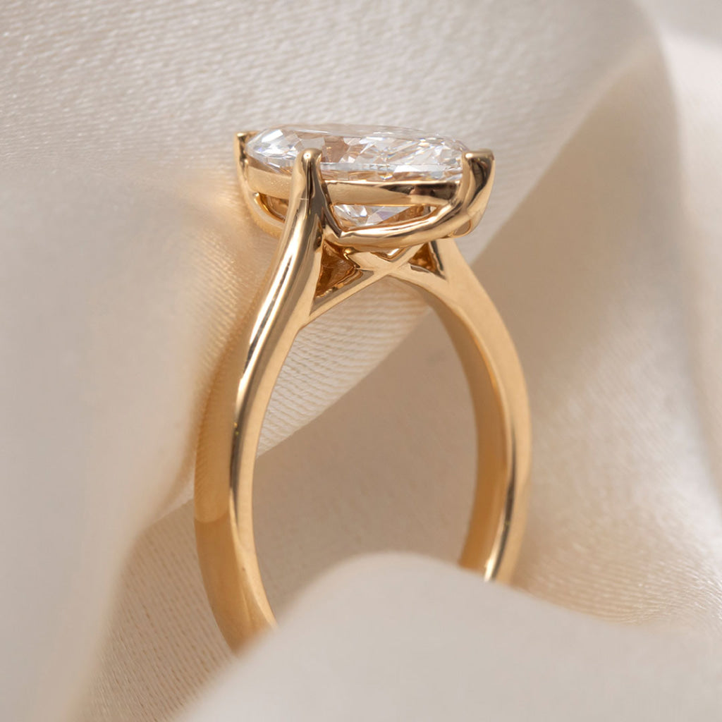 VALENTIA 2ct | Marquise Lab Grown Diamond Engagement Ring