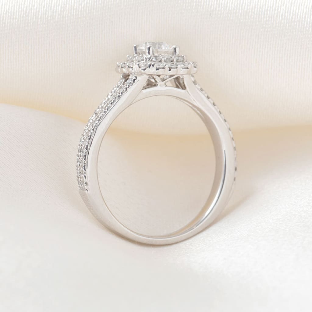 VALERIE 0.88ct | Cushion Halo Diamond Engagement Ring