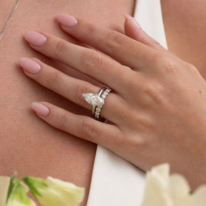 VENICE 2.50ct | Marquise Solitaire Lab Grown Diamond Engagement Ring in Platinum