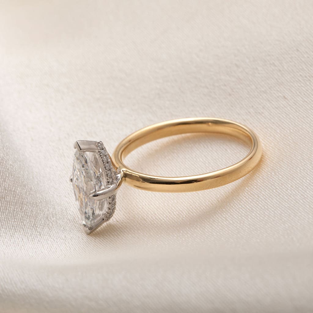 Venice | Marquise Solitaire Lab Diamond Set in 18ct Gold