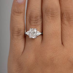 VENTURA 2.50ct | Radiant 3-Stone Lab Grown Diamond Engagement Ring in Platinum