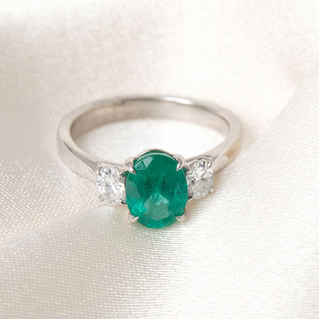 Verde | Emerald Diamond Ring Set in Platinum - Rings