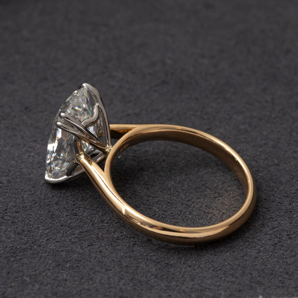 VICENZA 5ct | Elongated Cushion Solitaire Lab Grown Diamond