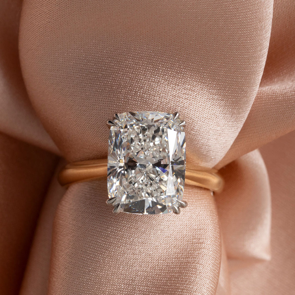 VICENZA 5ct | Elongated Cushion Solitaire Lab Grown Diamond Engagement Ring in 18ct Gold