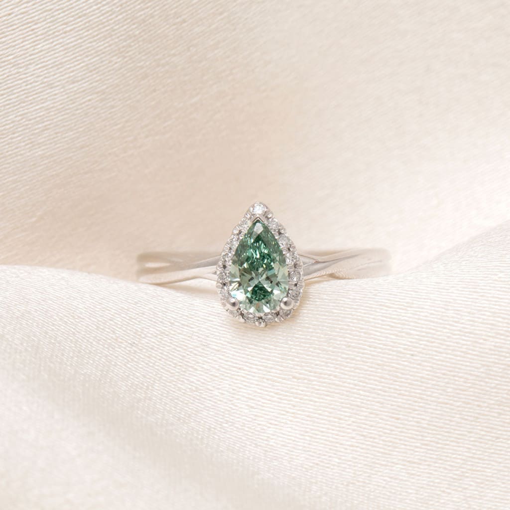 WILTON | Fancy Green Lab Diamond Ring Set in Platinum