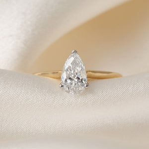 ZARA 1ct | Pear Solitaire Diamond Engagement Ring in 18ct Gold