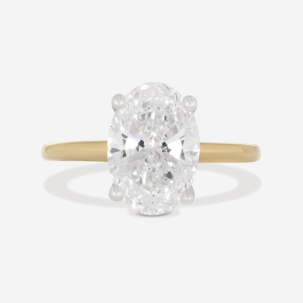 ZARIYAH 2.50ct | Oval Solitaire Lab Diamond Set in 18ct
