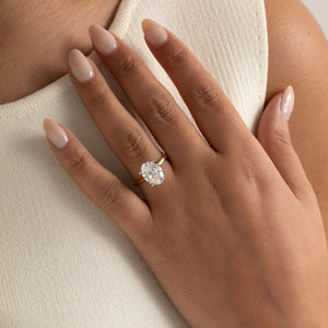 ZARIYAH 3ct | Oval Solitaire Lab Grown Diamond Engagement Ring in 18ct Gold