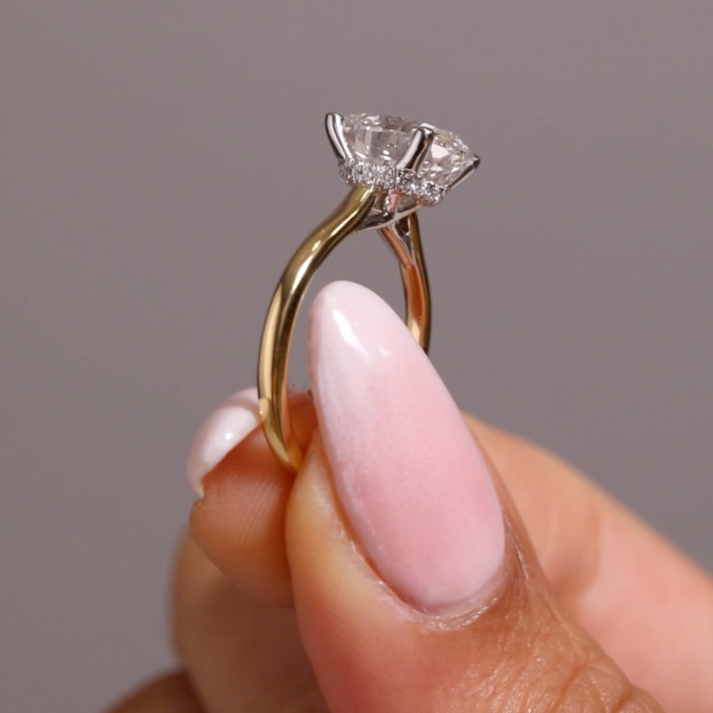 Zariyah 3.00ct | Oval Solitaire Lab Diamond Set in 18ct