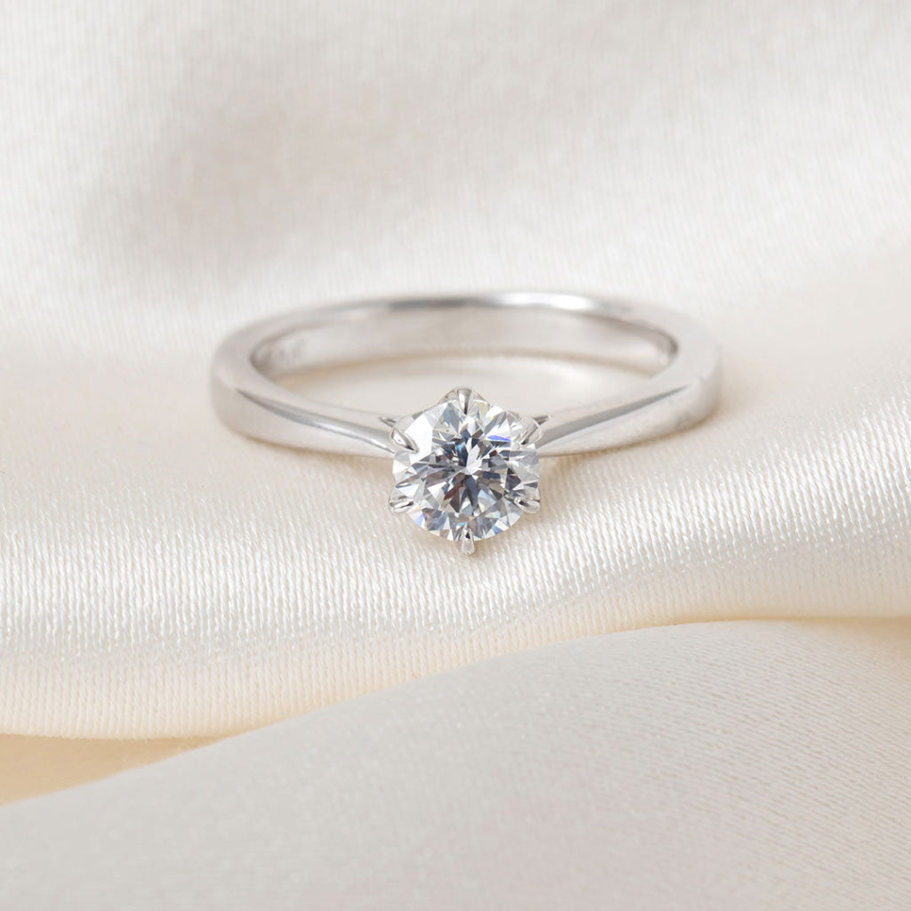 ZEUS 0.71ct | Round Solitaire Diamond Engagement Ring