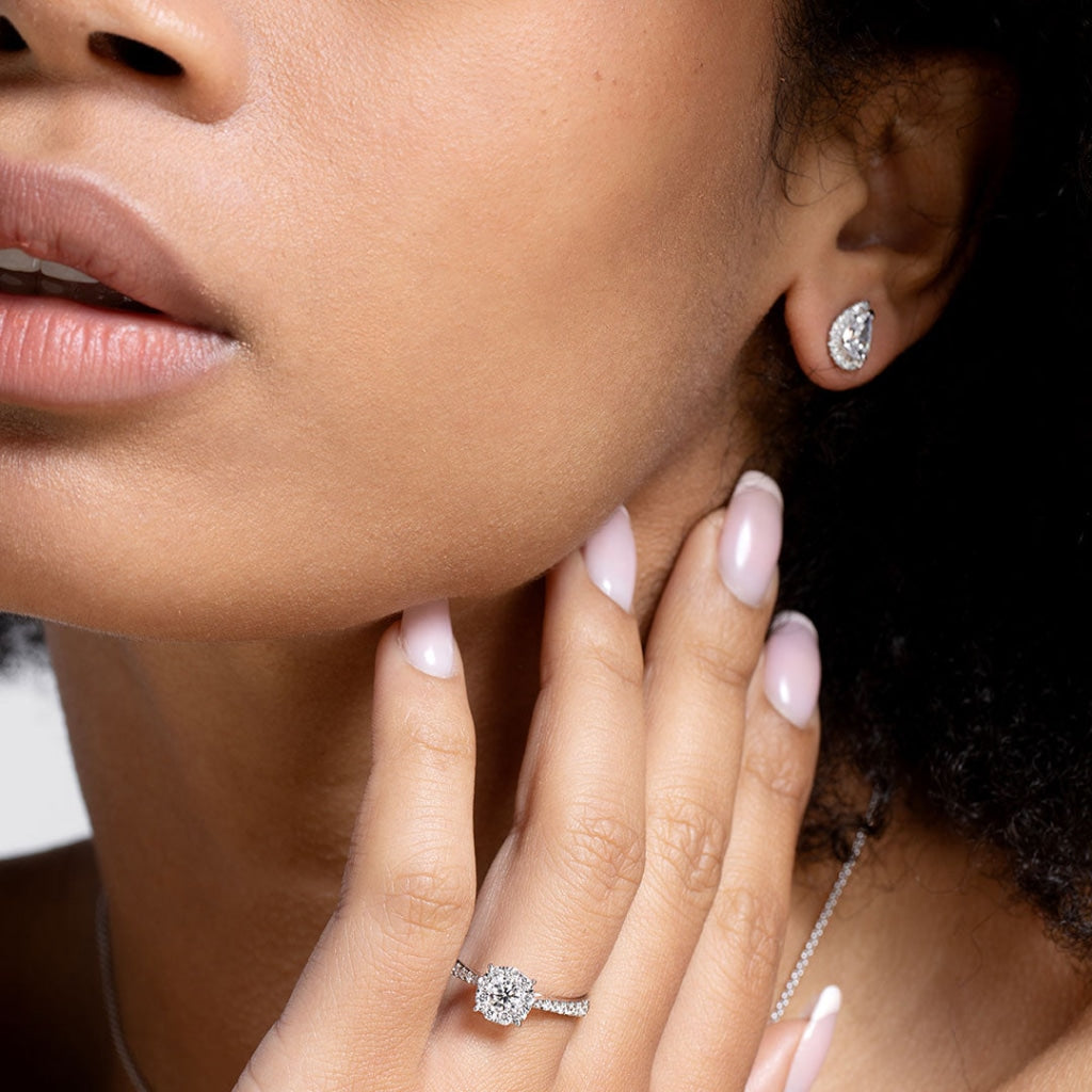 ZOE - 18ct White Gold | Diamond Engagement Ring - Gear Jewellers Dublin Ireland close up