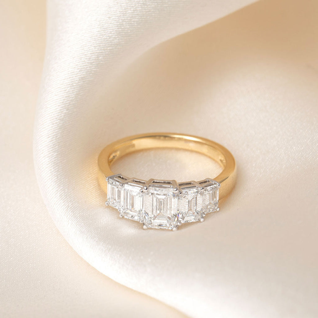 ZURI | Emerald Cut Lab Diamond in 18ct Gold 2.50ct - Rings